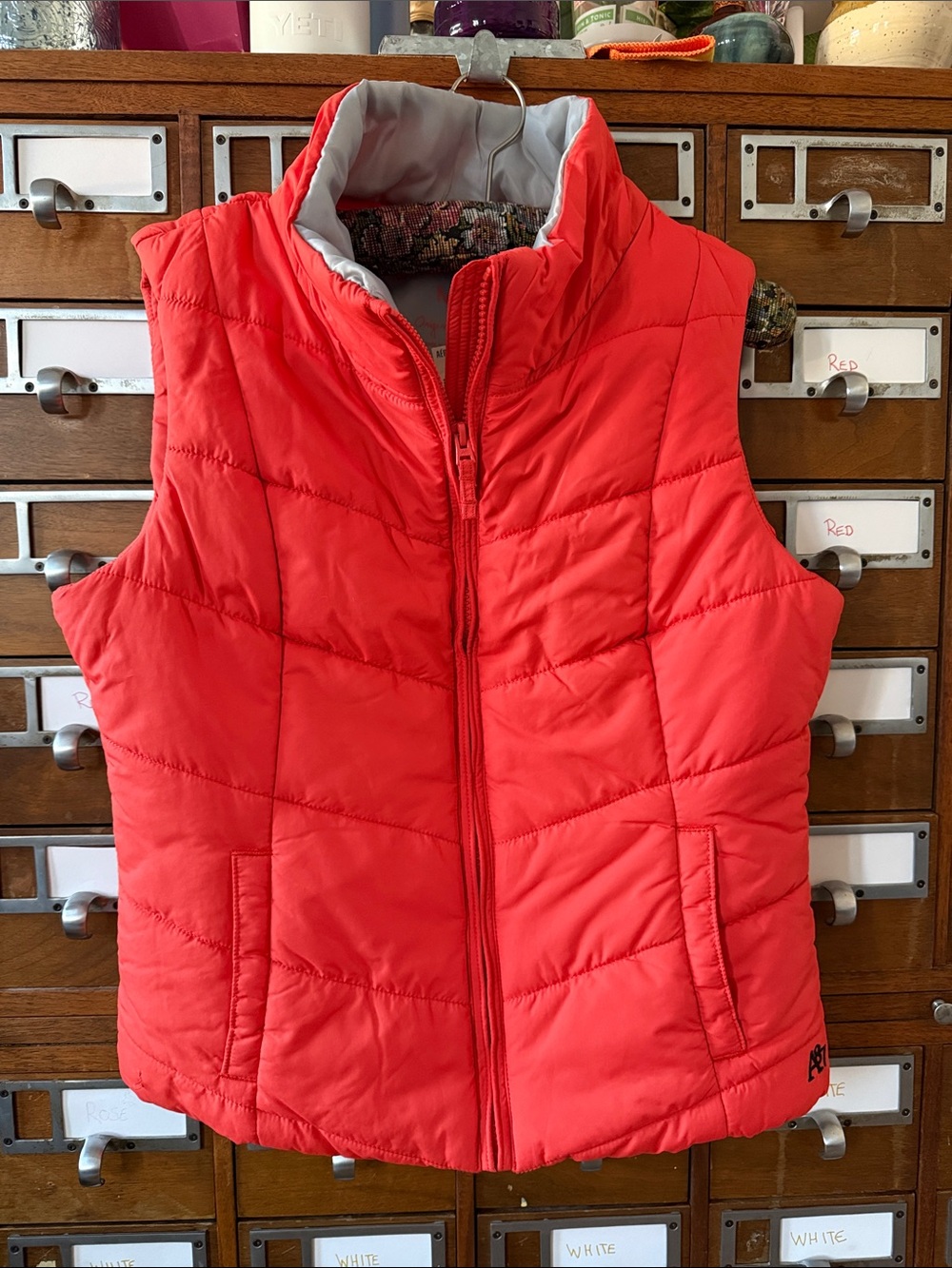 Aeropostale Orange Puffer Zipper Vest Size Medium NWT